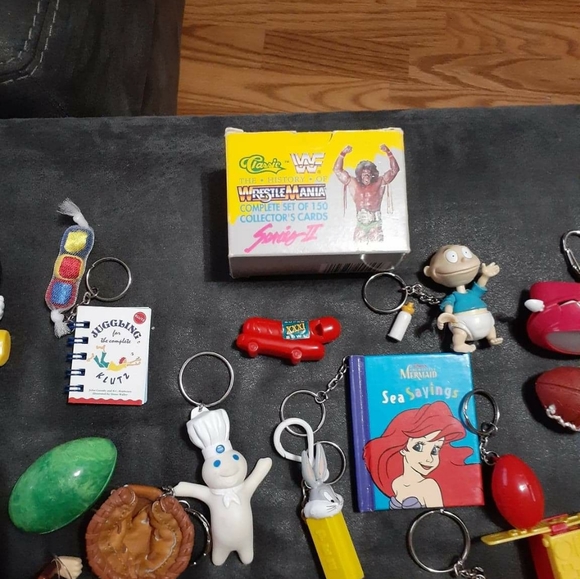 HUGE Basic Fun Keyring/Keychain Kit! - Picture 8 of 16